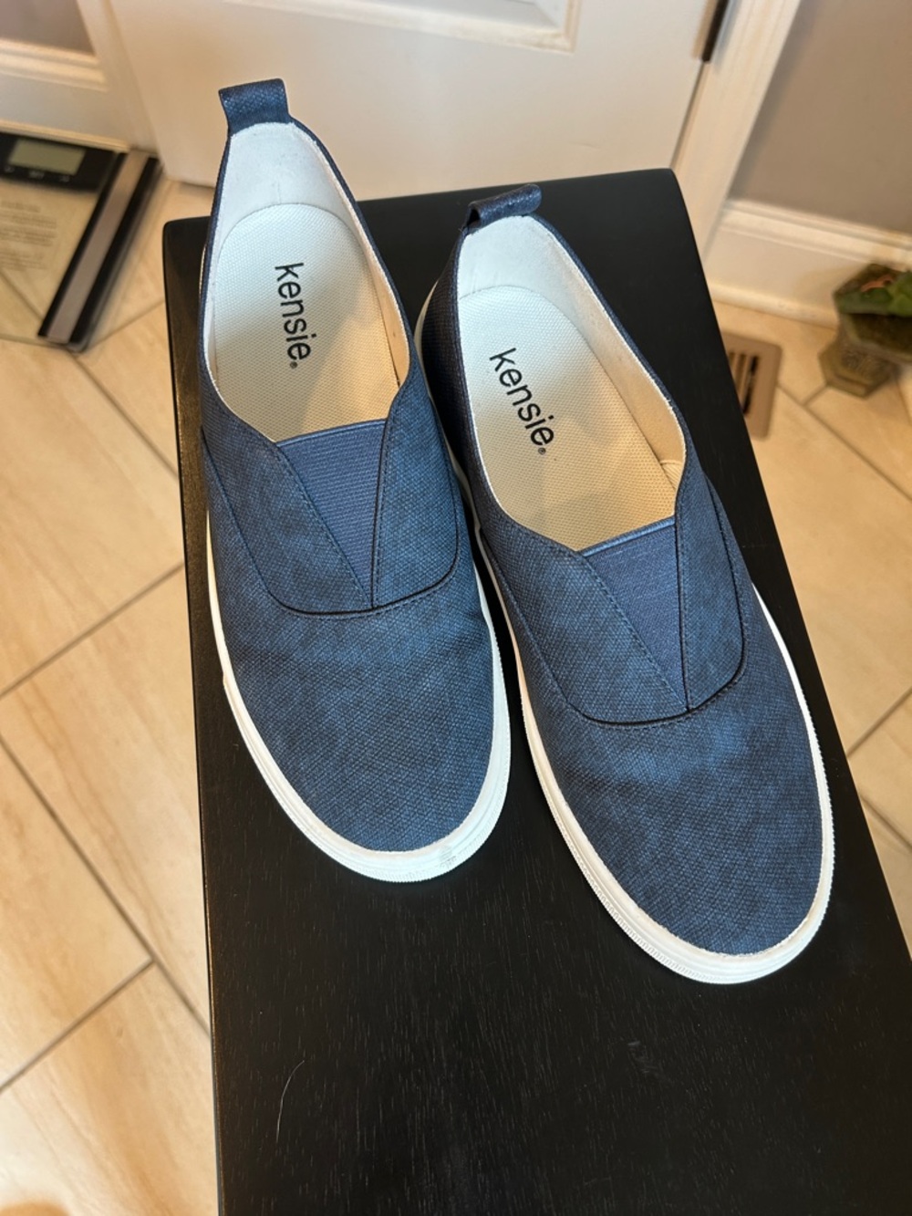 Kensie women’s Navy Canvas Slip-On Sneakers - Picture 1 of 4